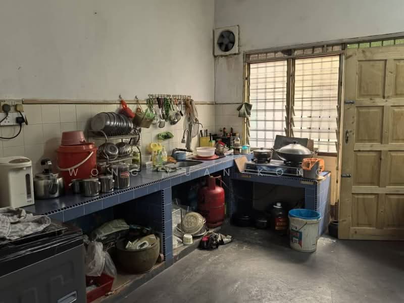 2-storey Terraced House for Sale in Taman Klang Utama (Kapar) - Wong Yuan Kong - Kitchen - PropertyGuru.com.my