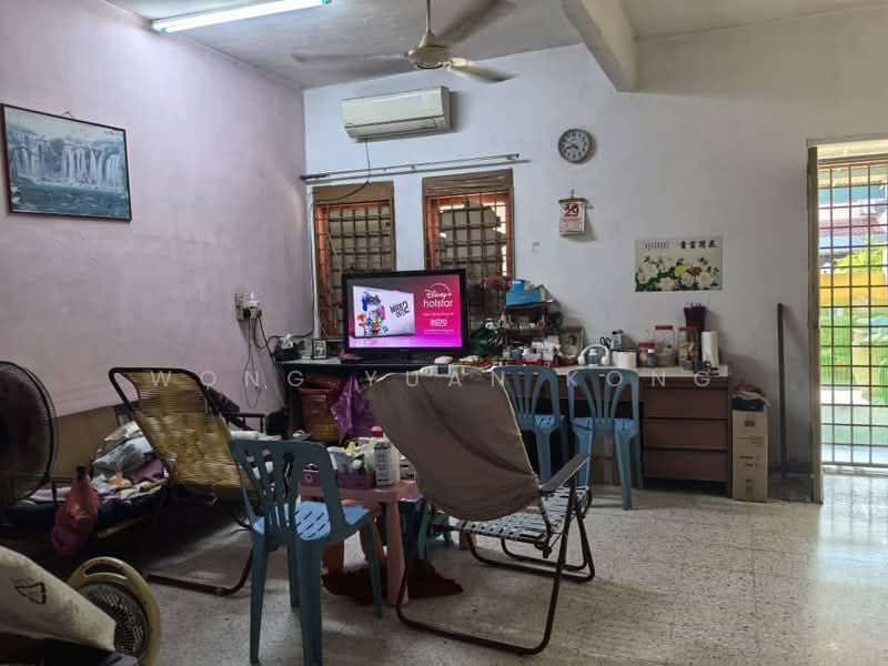 2-storey Terraced House for Sale in Taman Klang Utama (Kapar) - Wong Yuan Kong - Living Room - PropertyGuru.com.my