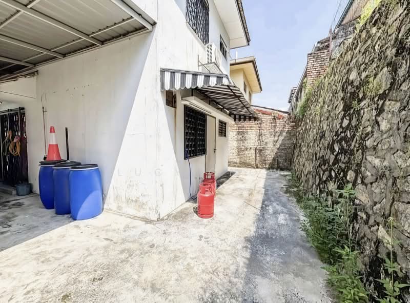 2-storey Terraced House for Sale in Bandar Country Homes (Rawang) - Lucy Chow - Exterior - PropertyGuru.com.my