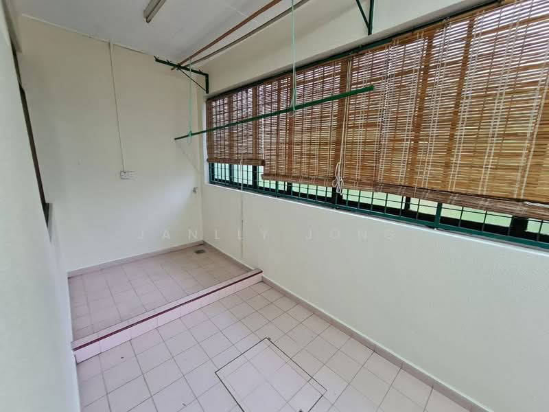 2-storey Terraced House for Sale in Taman Pelangi (Johor Bahru) - Janlly Jong - Balcony - PropertyGuru.com.my