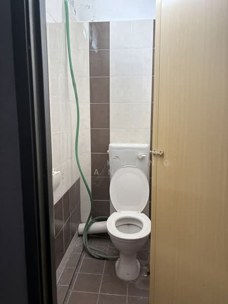 Kedai untuk Disewa di Bandar Baru Mergong (Alor Setar) - Wee Kheng Ann - Bathroom - PropertyGuru.com.my