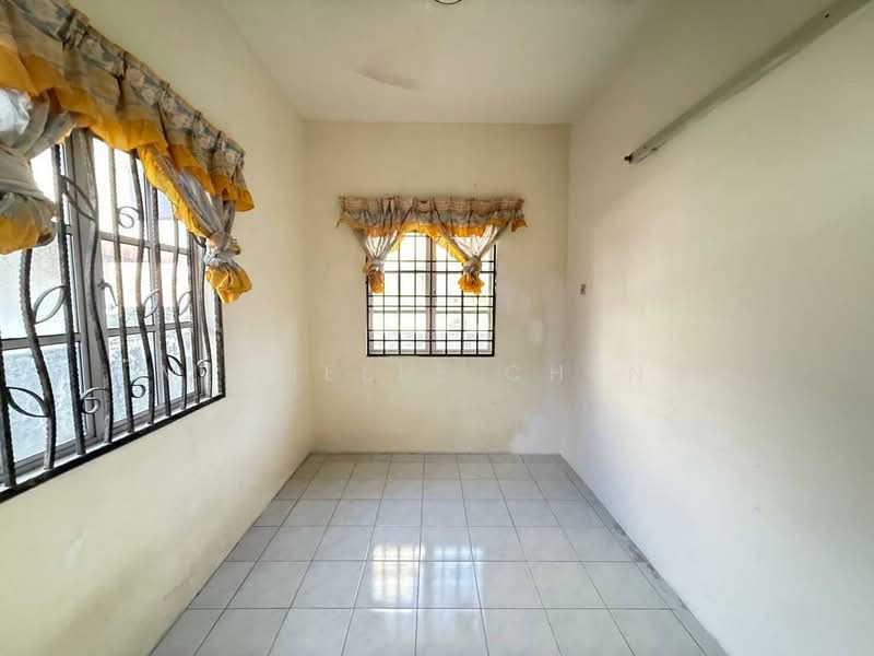 Rumah Berkembar untuk Dijual di Taman Lapangan Pelangi (Simpang Pulai) - Michelle Cheng - Bedroom - PropertyGuru.com.my