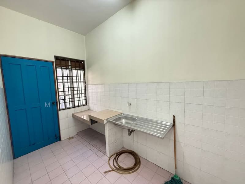 Rumah Berkembar untuk Dijual di Taman Lapangan Pelangi (Simpang Pulai) - Michelle Cheng - Kitchen - PropertyGuru.com.my