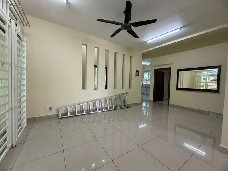 Bungalow for Sale in Taman Rupawan Indah (Kepala Batas) - Aswad . - Living Room - PropertyGuru.com.my