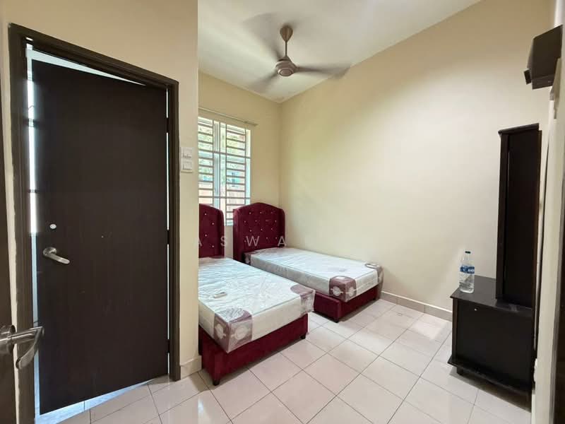 Bungalow for Sale in Taman Rupawan Indah (Kepala Batas) - Aswad . - Bedroom - PropertyGuru.com.my