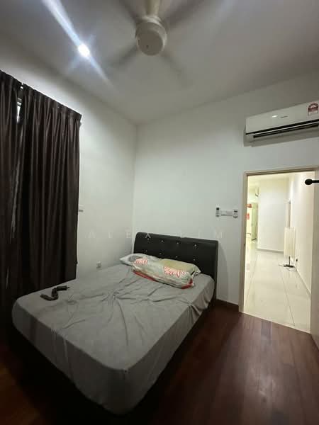 Kondominium untuk Disewa di Ferringhi Residence - Alex Lim - Bedroom - PropertyGuru.com.my