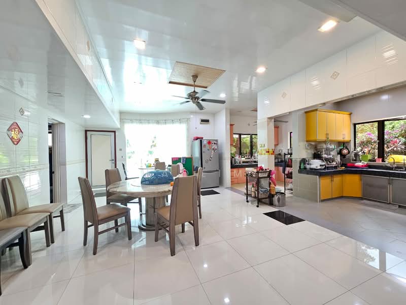 Rumah Banglo untuk Dijual di Country Heights (Kajang) - ChaoLim . - Kitchen - PropertyGuru.com.my