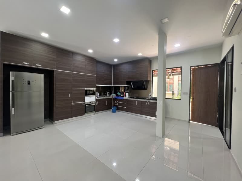 Rumah Banglo untuk Dijual di Bukit Gita Bayu (Seri Kembangan) - Lewis Tam - PropertyGuru.com.my