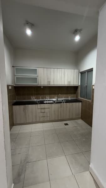 Townhouse for Sale in Kota Kemuning (Shah Alam) - Winnie Chow - Kitchen - PropertyGuru.com.my