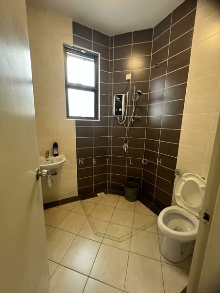 Rumah Berkembar untuk Disewa di Taman Pulai Bayu (Skudai) - Janet Loh - Bathroom - PropertyGuru.com.my