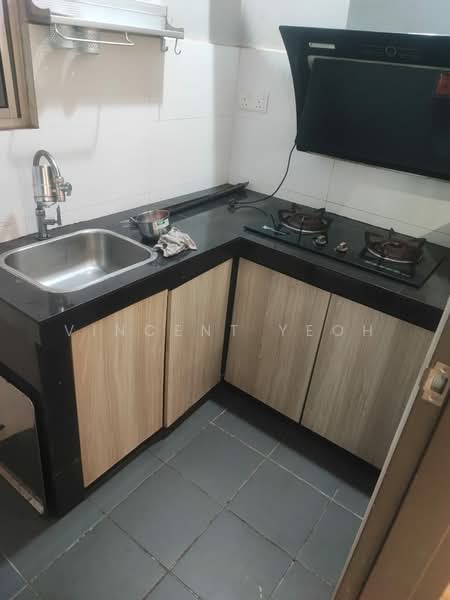 Kondominium untuk Dijual di The Henge - Vincent Yeoh - Kitchen - PropertyGuru.com.my