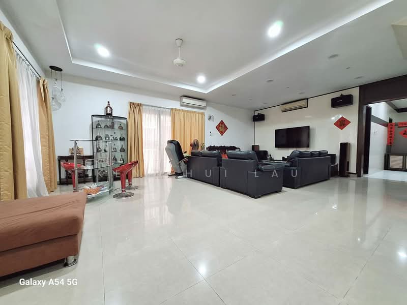 Semi-Detached House for Sale in Bandar Nusaputra (Puchong) - KENT HUI LAU - Living Room - PropertyGuru.com.my