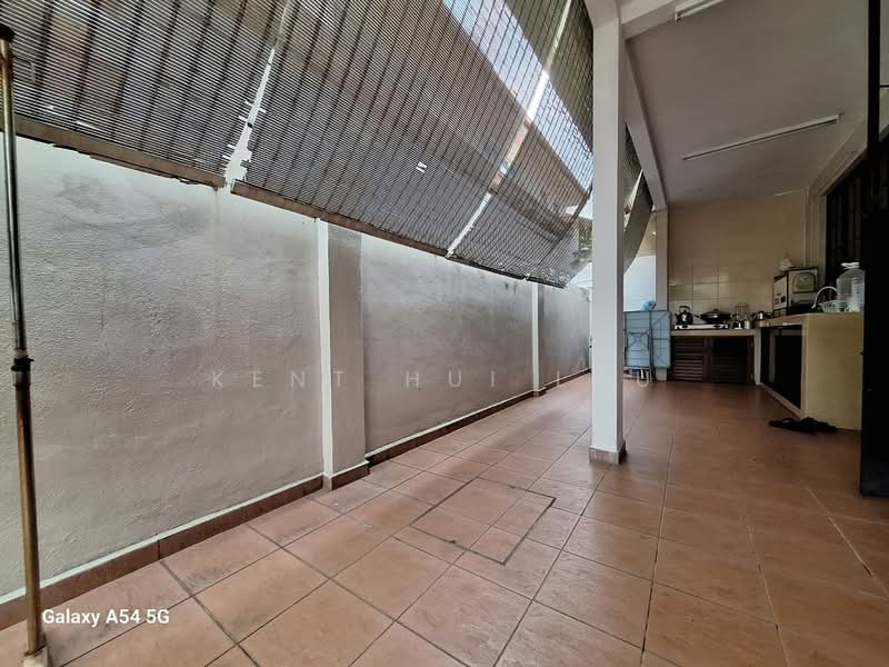 Semi-Detached House for Sale in Bandar Nusaputra (Puchong) - KENT HUI LAU - Kitchen - PropertyGuru.com.my