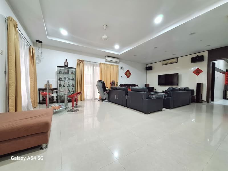 Semi-Detached House for Sale in Bandar Nusaputra (Puchong) - KENT HUI LAU - Living Room - PropertyGuru.com.my