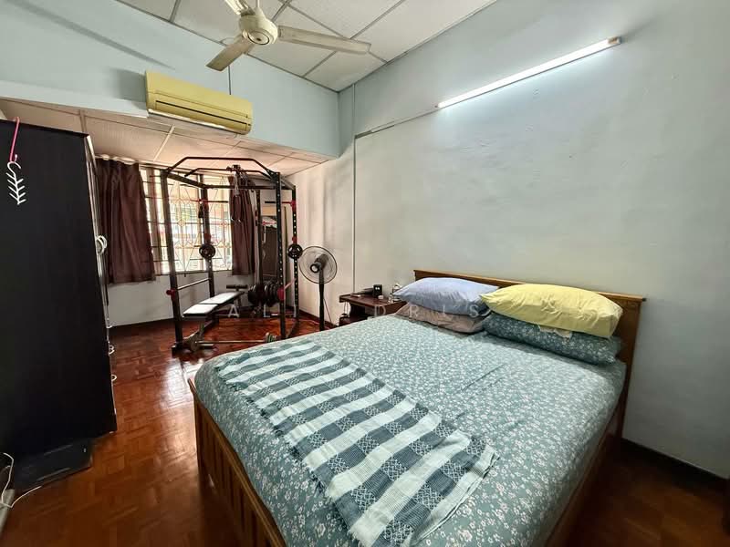 2-storey Terraced House for Sale in Taman Seputeh (Seputeh) - Ali Idris - Bedroom - PropertyGuru.com.my