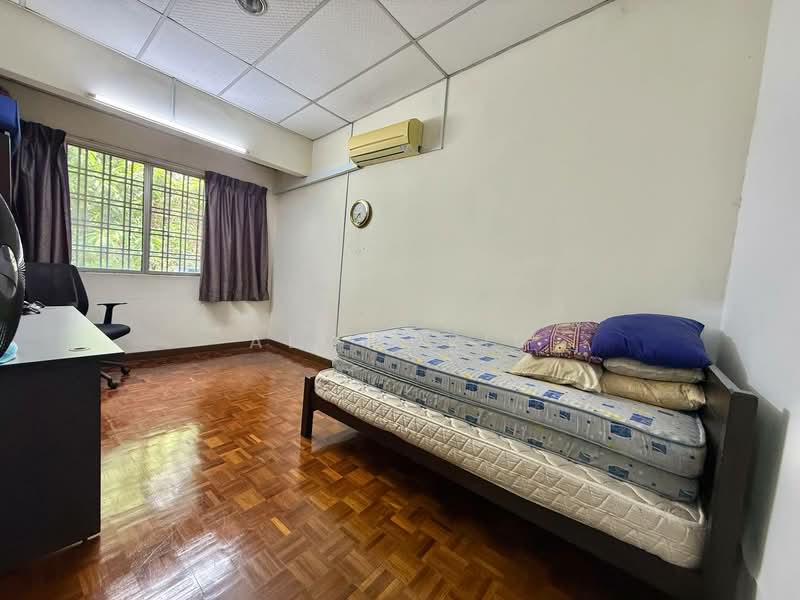 2-storey Terraced House for Sale in Taman Seputeh (Seputeh) - Ali Idris - Bedroom - PropertyGuru.com.my