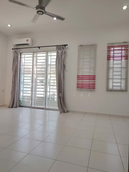 Townhouse for Sale in Raja Uda (Butterworth) - Zack Lee - Living Room - PropertyGuru.com.my