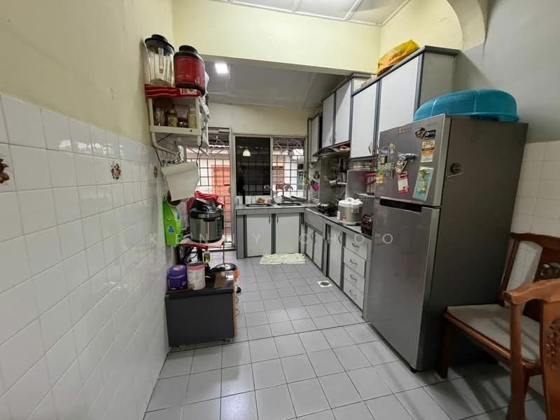 1-storey Terraced House for Sale in Pandan Perdana (Cheras) - Kenny Choo - Kitchen - PropertyGuru.com.my