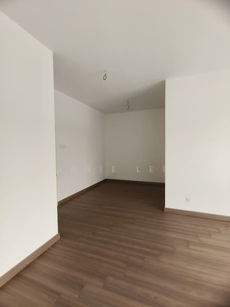 2-storey Terraced House for Sale in Seksyen U13 (Setia Alam) - Janie Lee - Master bedroom - PropertyGuru.com.my