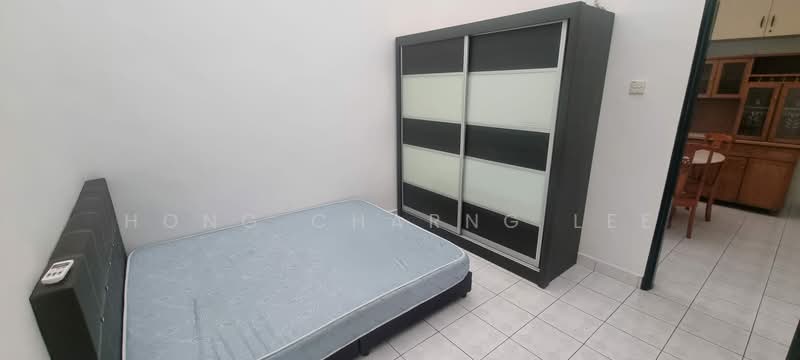 1-storey Terraced House for Rent in Perling (Johor) - Hong Charng Lee - Bedroom - PropertyGuru.com.my