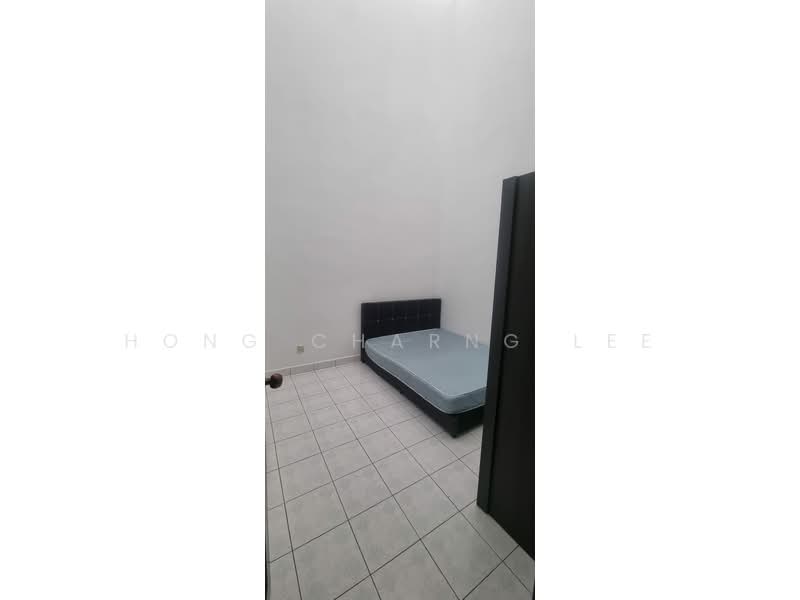 1-storey Terraced House for Rent in Perling (Johor) - Hong Charng Lee - Bedroom - PropertyGuru.com.my