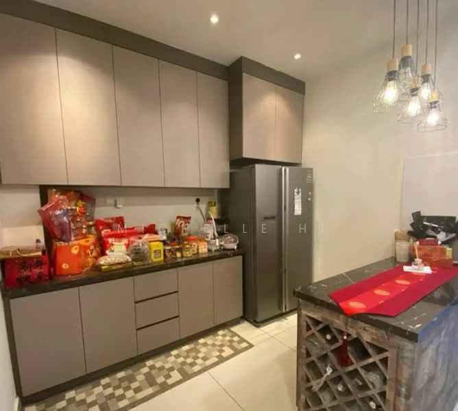 Cluster House for Sale in Skudai (Johor) - Michelle He - Kitchen - PropertyGuru.com.my