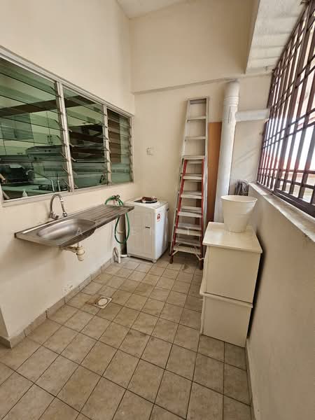 Kondominium untuk Disewa di Kelana Mahkota - Allen Tan - Balcony - PropertyGuru.com.my