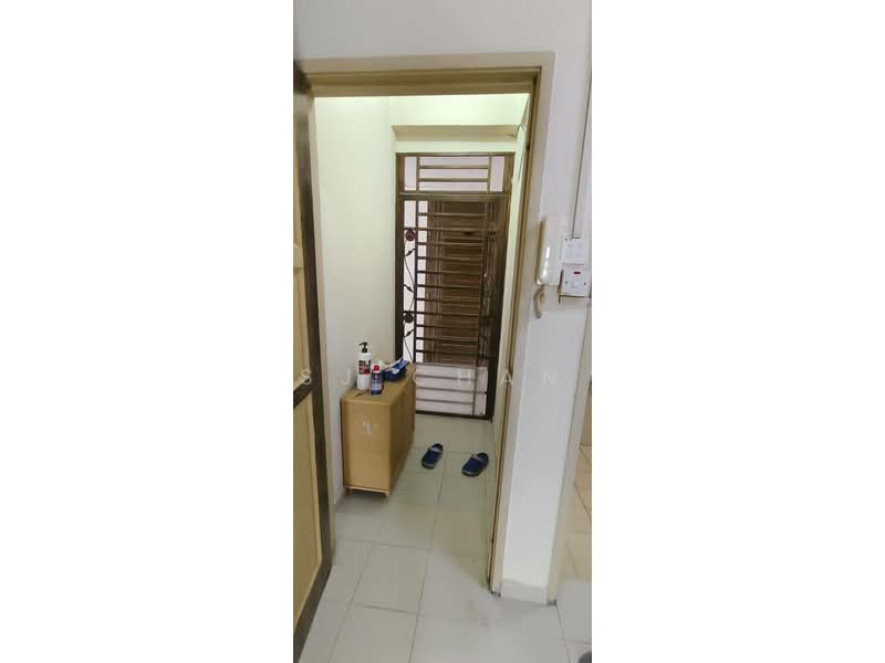Apartment for Rent at Lake View Suites - SJ CHAN - Entrance - PropertyGuru.com.my