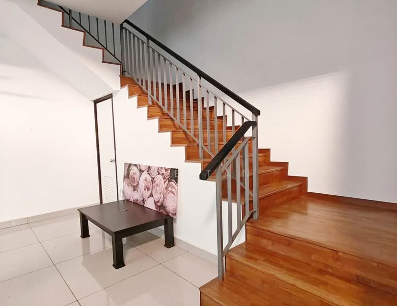 Cluster House for Sale in Johor Bahru (Johor) - Ace Tan - Staircase - PropertyGuru.com.my