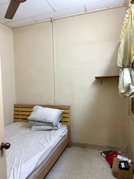 Rumah Teres 1 Tingkat untuk Dijual di Taman Pelangi (Johor Bahru) - Karl Lim - Bedroom - PropertyGuru.com.my