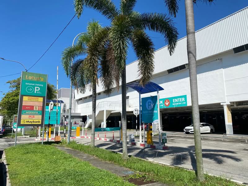 Shop / Office for Sale in Saujana Impian (Kajang) - Stanley Yap - Exterior - PropertyGuru.com.my