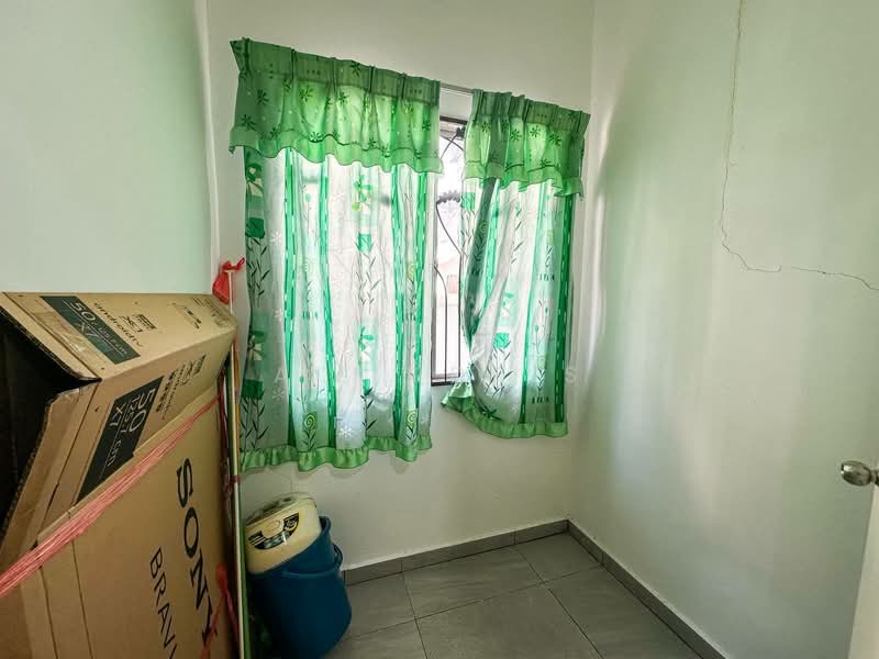 2-storey Terraced House for Sale in Taman Kelana Idaman (Ara Damansara) - Ali Idris - Interior - PropertyGuru.com.my