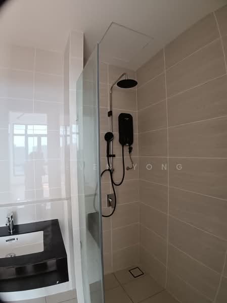 Condominium for Sale at The Maple Residences - Steven Yong - Bathroom - PropertyGuru.com.my