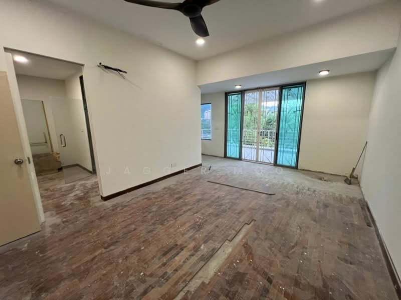 Rumah Teres 3 Tingkat untuk Dijual di Sering Ukay (Ampang) - Jagger Moo - Living Room - PropertyGuru.com.my
