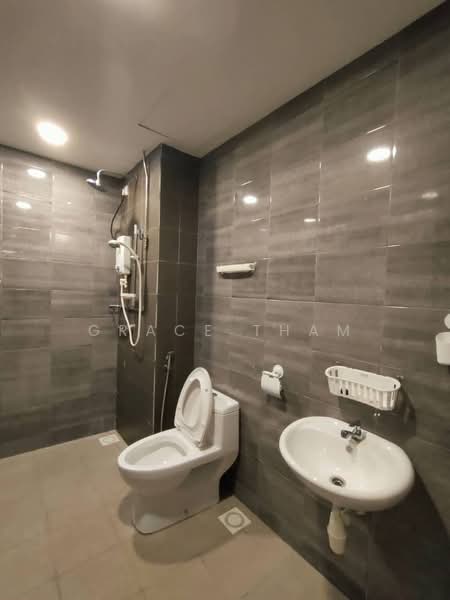 Servis Apartment untuk Disewa di Symphony Tower (Menara Simfoni) - Grace Tham - Bathroom - PropertyGuru.com.my