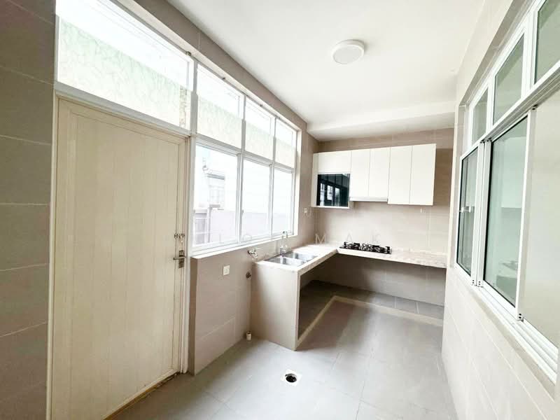 Rumah Berkembar untuk Disewa di Cahaya Kota Puteri (Masai) - Chloe Mak - Kitchen - PropertyGuru.com.my