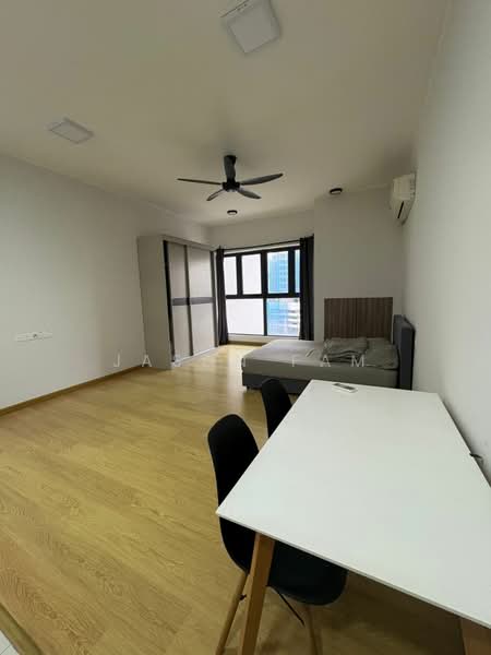 Condominium for Rent at Amberside @ Country Garden Danga Bay - Jason Fam - Bedroom - PropertyGuru.com.my