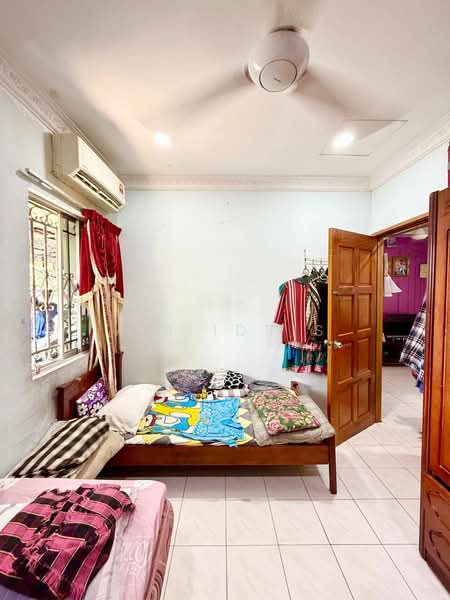 Rumah Teres 1 Tingkat untuk Dijual di Taman Bandar Sunway (Petaling Jaya) - Ali Idris - Bedroom - PropertyGuru.com.my