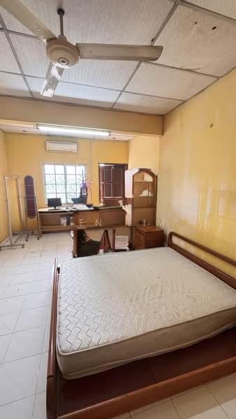 Rumah Teres 2 Tingkat untuk Dijual di Jalan Klang Lama (Old Klang Road) (Kuala Lumpur) - Yen Lim - Bedroom - PropertyGuru.com.my