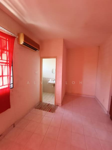 Rumah Teres 2 Tingkat untuk Dijual di Taman Cheras Idaman (Cheras) - Alvin Loh - Bathroom - PropertyGuru.com.my