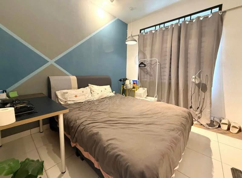 2-storey Terraced House for Sale in Lima Kedai (Skudai) - Chloe Mak - Bedroom - PropertyGuru.com.my