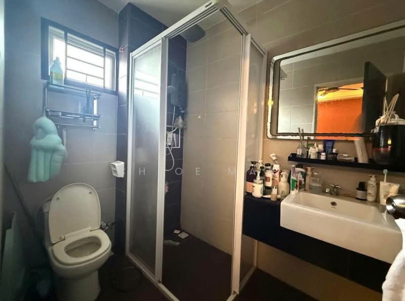 2-storey Terraced House for Sale in Lima Kedai (Skudai) - Chloe Mak - Bathroom - PropertyGuru.com.my