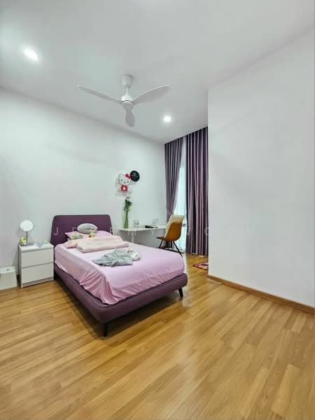 Rumah Berkembar untuk Dijual di Taman Molek (Johor Bahru) - Jeremy Voon - Bedroom - PropertyGuru.com.my