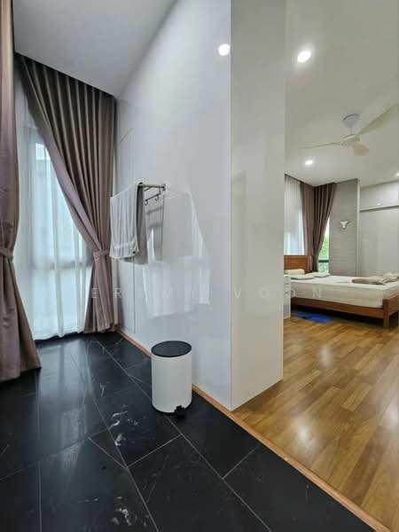 Rumah Berkembar untuk Dijual di Taman Molek (Johor Bahru) - Jeremy Voon - Bedroom - PropertyGuru.com.my