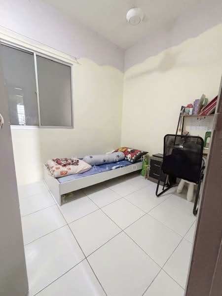 Pangsapuri untuk Dijual di Residensi Alam Damai (PR1MA @ Alam Damai) - Maznee Realtor - Bedroom - PropertyGuru.com.my