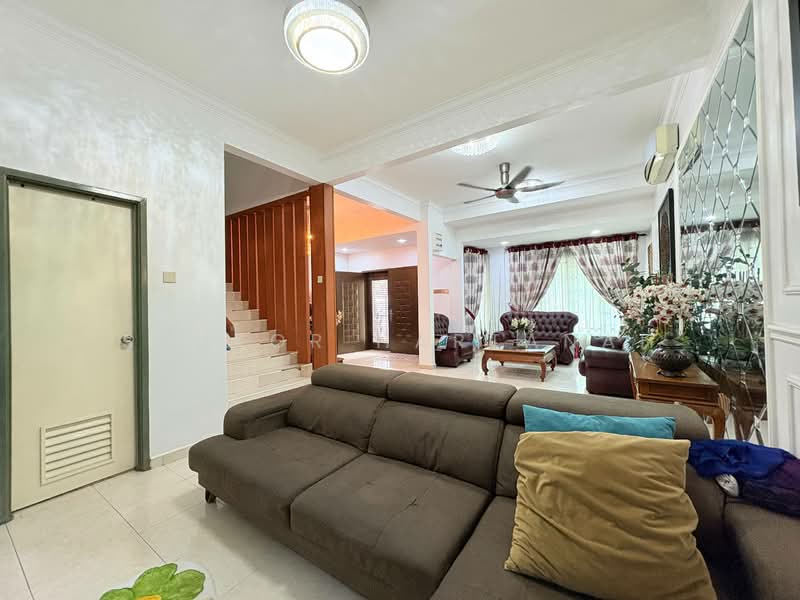 Rumah Teres 2 Tingkat untuk Dijual di Bukit Bandaraya (Shah Alam) - Syukor Hartanah - Living Room - PropertyGuru.com.my