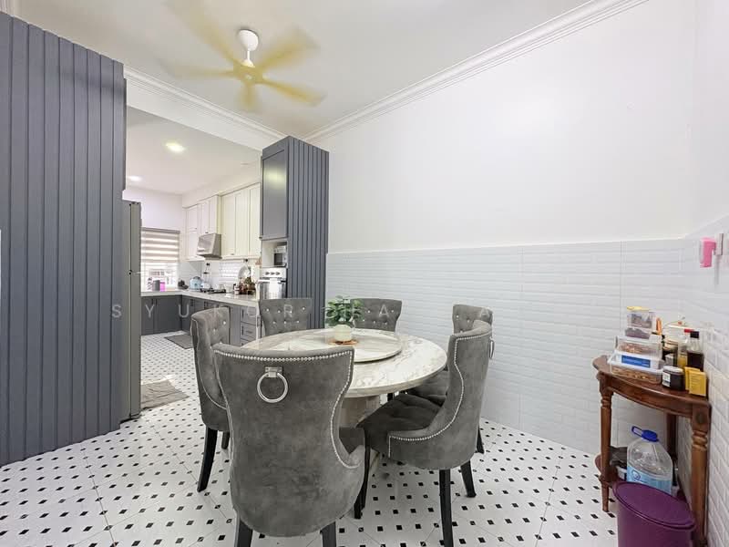 Rumah Teres 2 Tingkat untuk Dijual di Bukit Bandaraya (Shah Alam) - Syukor Hartanah - Kitchen - PropertyGuru.com.my