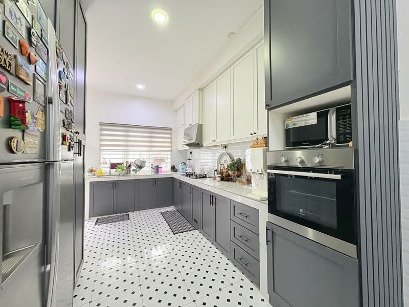 Rumah Teres 2 Tingkat untuk Dijual di Bukit Bandaraya (Shah Alam) - Syukor Hartanah - Kitchen - PropertyGuru.com.my