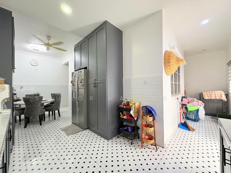 Rumah Teres 2 Tingkat untuk Dijual di Bukit Bandaraya (Shah Alam) - Syukor Hartanah - Kitchen - PropertyGuru.com.my