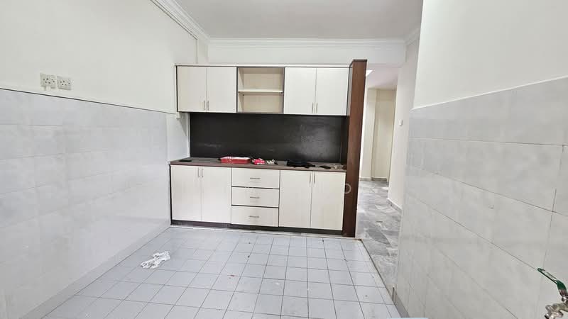 Townhouse for Sale in Bukit Jalil (Kuala Lumpur) - Elaine Loke - Kitchen - PropertyGuru.com.my